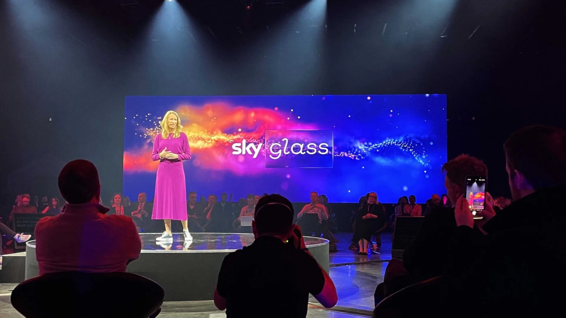 Venturethree Sky Glass 09